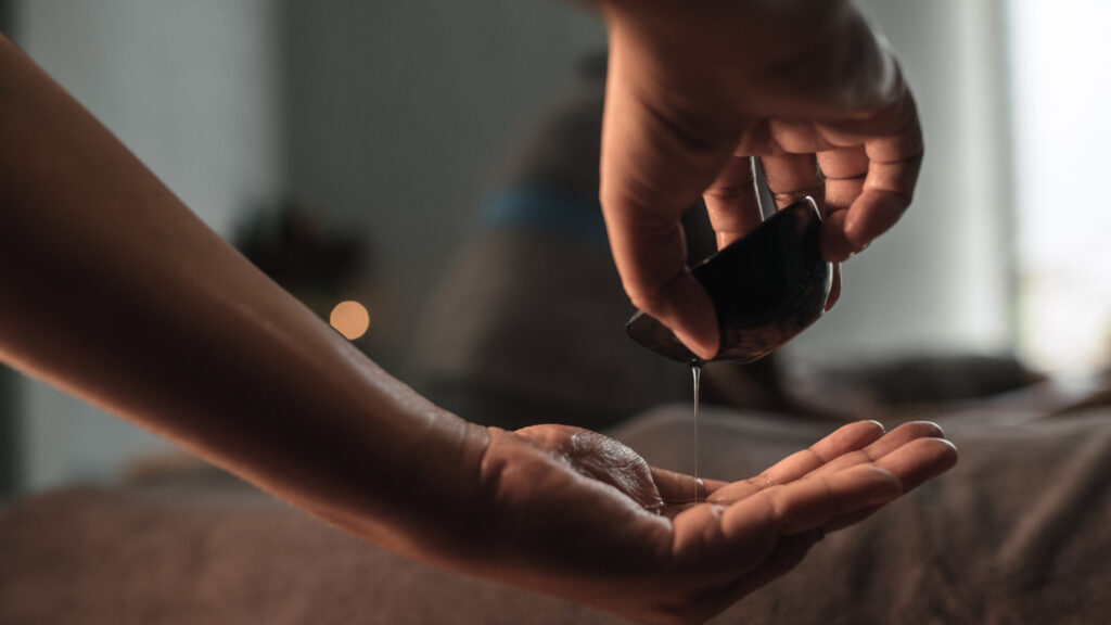 How to Add Batana Oil to Your Hair Care Routine